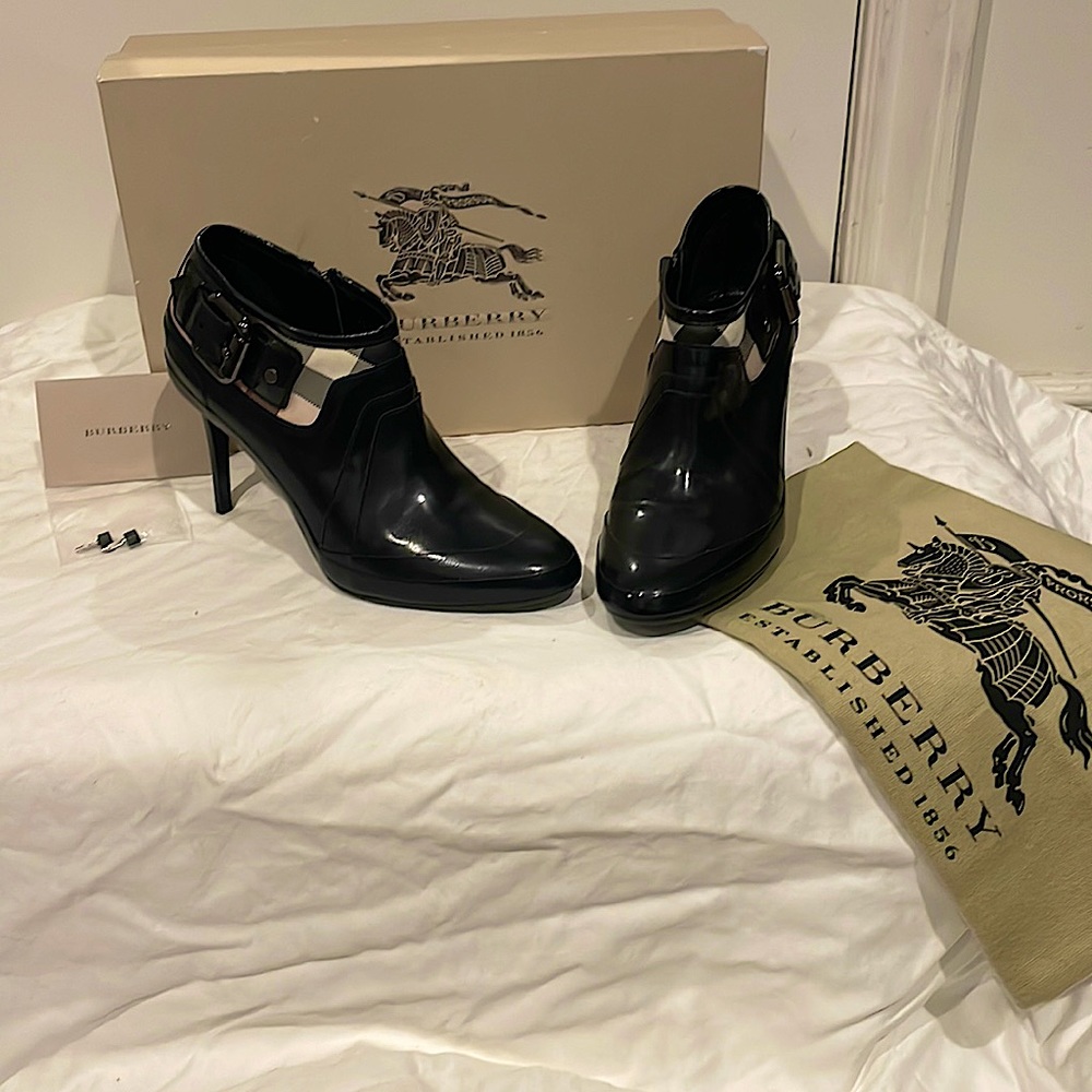 Burberry Women’s Nova Belford 85 Shoe boot size 36 heeled bootie/ Full kit incl.